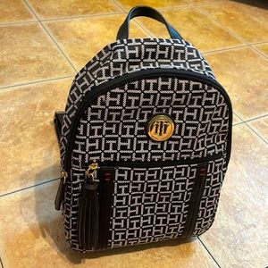 new tommy hilfiger purse backpack